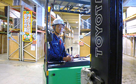 フォークリフト作業